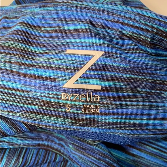 Zella - Picture 2 of 3